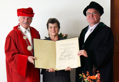 Titlul onorific de „Doctor Honoris Causa” pentru Prof. Dr. Maria Dinescu